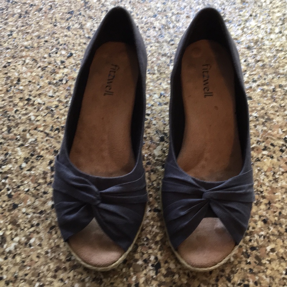 Fitzwell Women’s Shoes, Size 7 1/2 Wide (NEW)